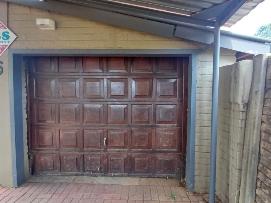 3 Bedroom Property for Sale in Roosheuwel North West